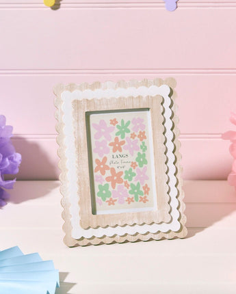 Scalloped Wooden Frame 4x6 print